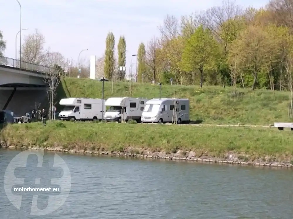 Lanaken camper parking Oud Rekem Limburg Belgie
