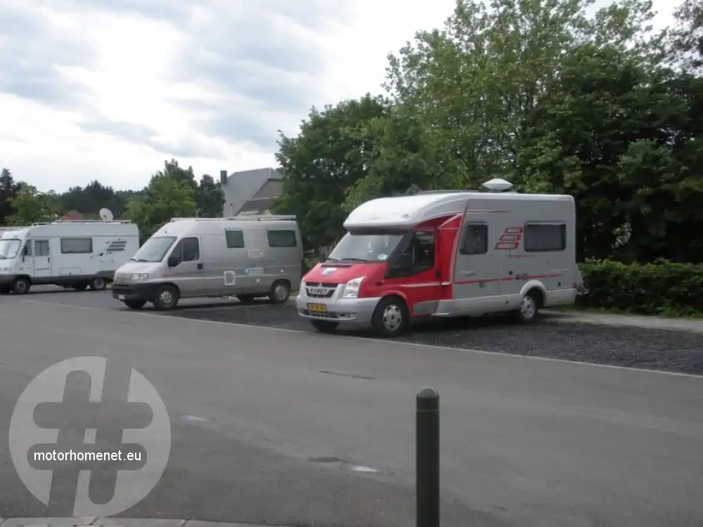 Han Sur Lesse camper parking centrum Namen Belgie