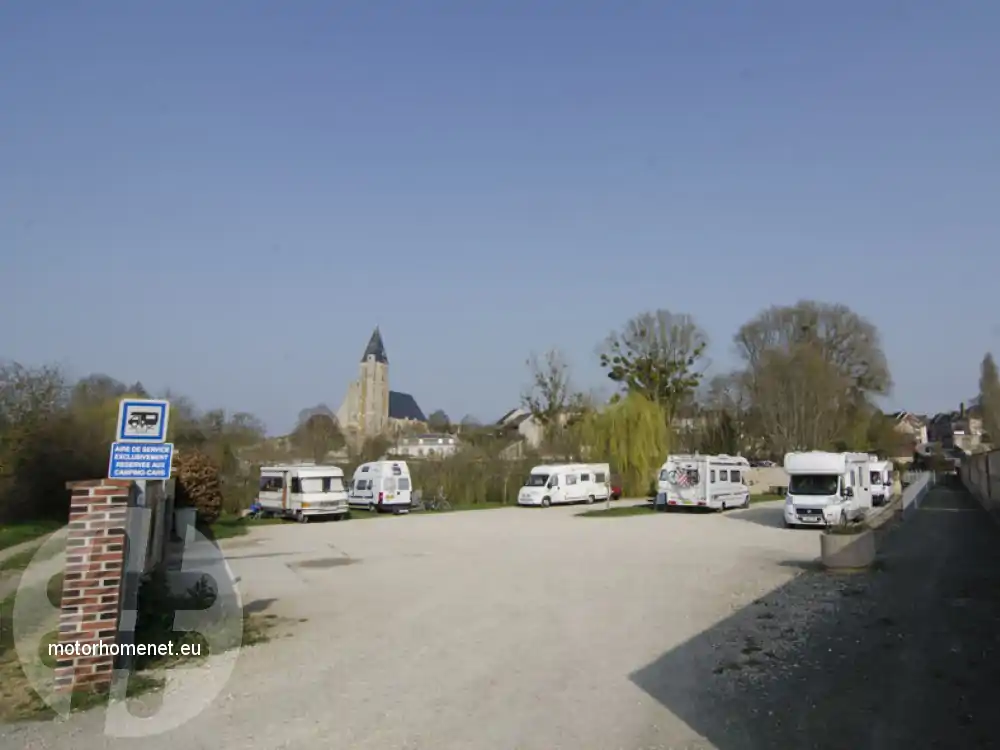 Brezolles camper parking vijvers Centre Val de Loire Frankrijk