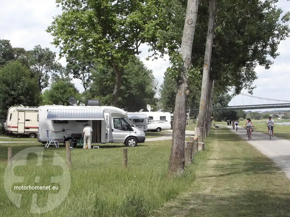 Bouchemaine camper parking Pays-De-La-Loire Frankrijk
