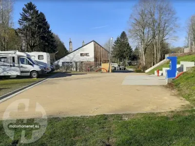 camper parking gemeente Chimay