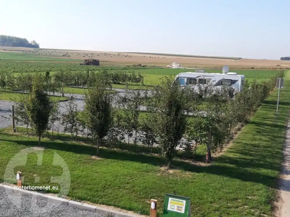 Doornik camperplaats Le Vert Marais Henegouwen Belgie