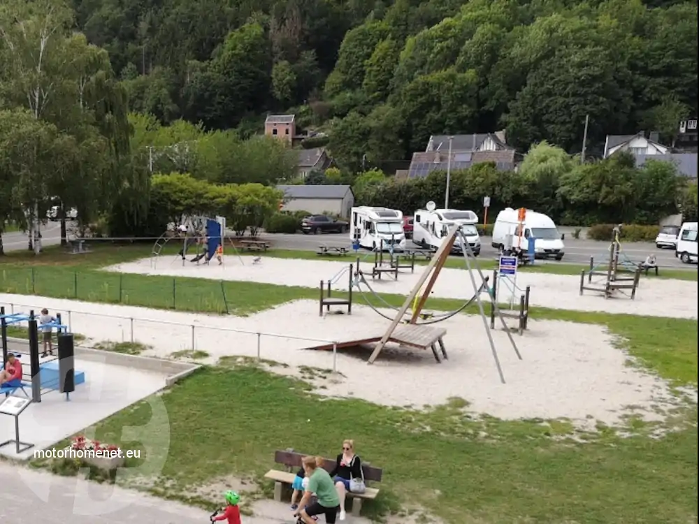 Aywaille camper parking zwembad Luik Belgie