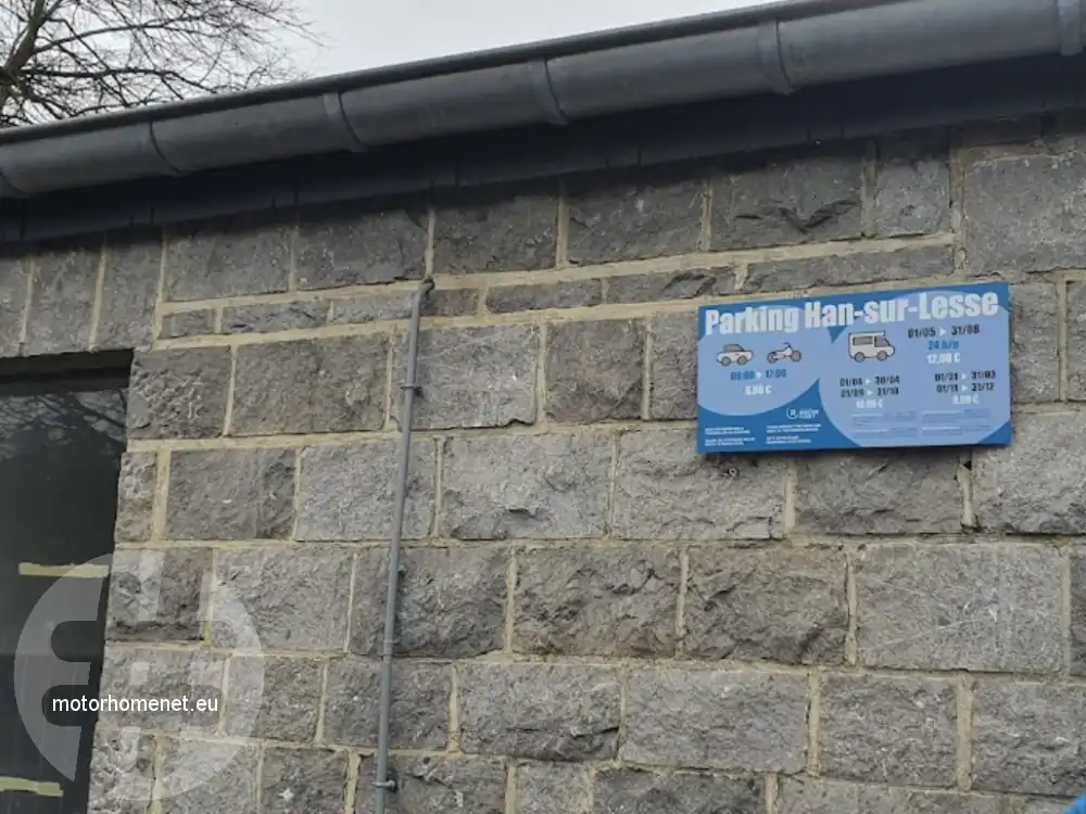 Han Sur Lesse camper parking centrum Namen Belgie
