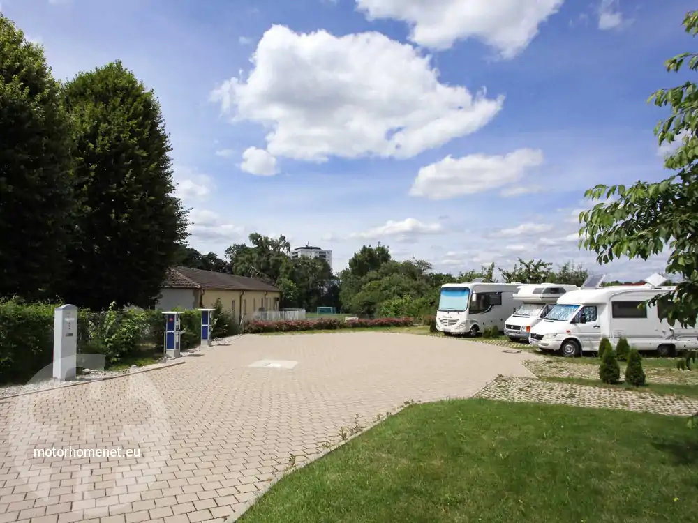 Heubach camper parking zwembad Baden-Wurttemberg Duitsland