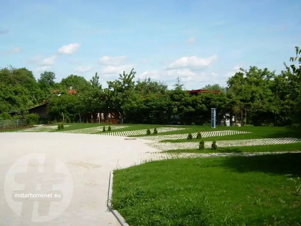 Heubach camper parking zwembad Baden-Wurttemberg Duitsland