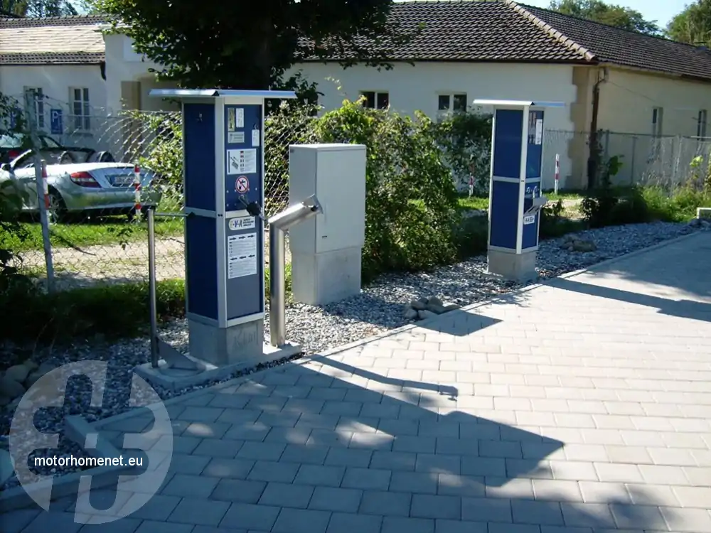 Heubach camper parking zwembad Baden-Wurttemberg Duitsland