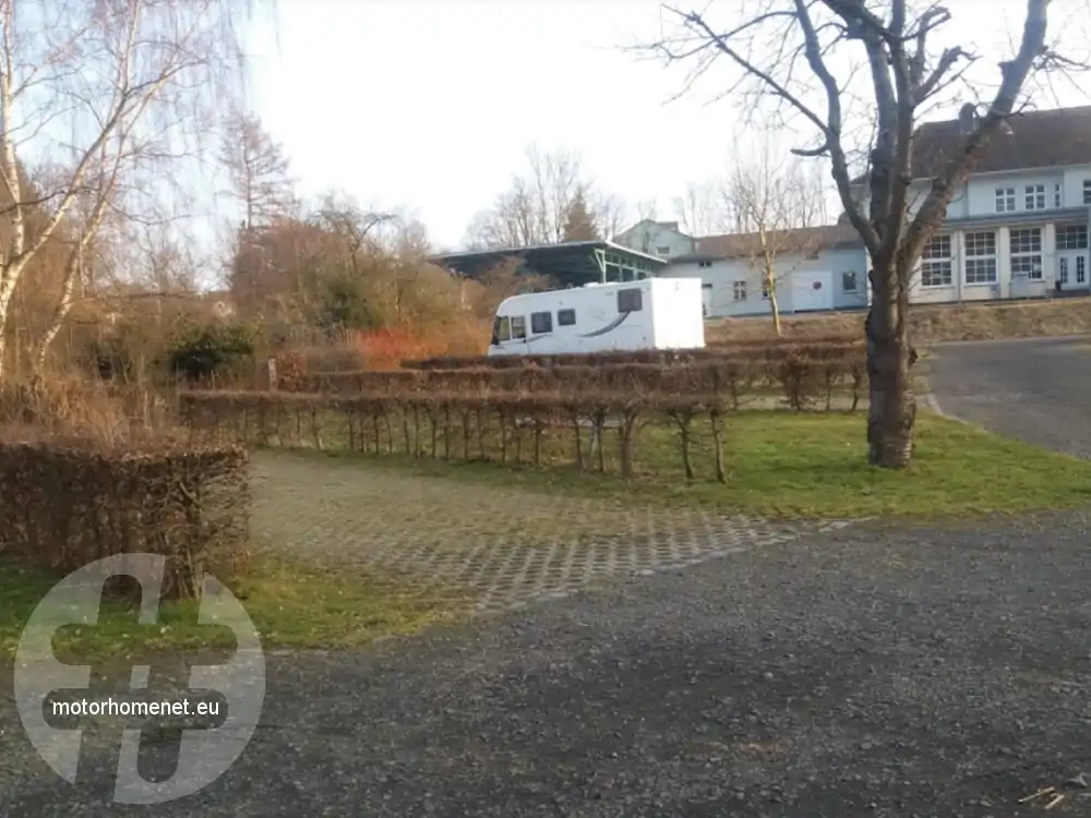 Bad Wildungen camper parking treinstation Hessen Duitsland