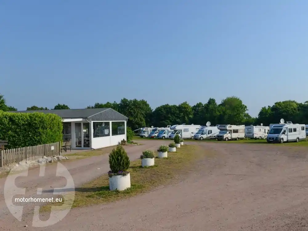 Xanten camper parking voetbalveld Nordrhein Westfalen Duitsland