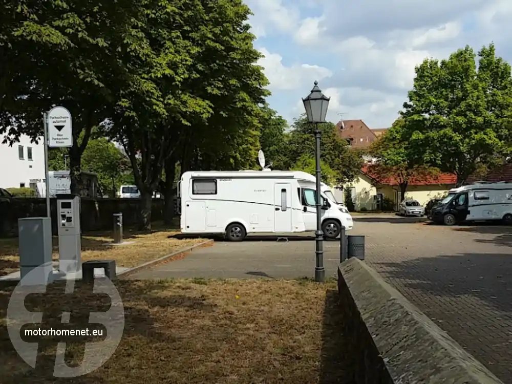 Bad Bergzabern camper parking Schlossgarten Rheinland Pfalz Duitsland