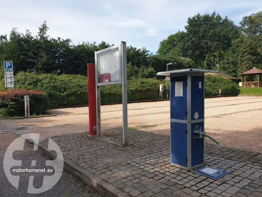 Hornbach camperplaats Pirminiushalle Rheinland Pfalz Duitsland