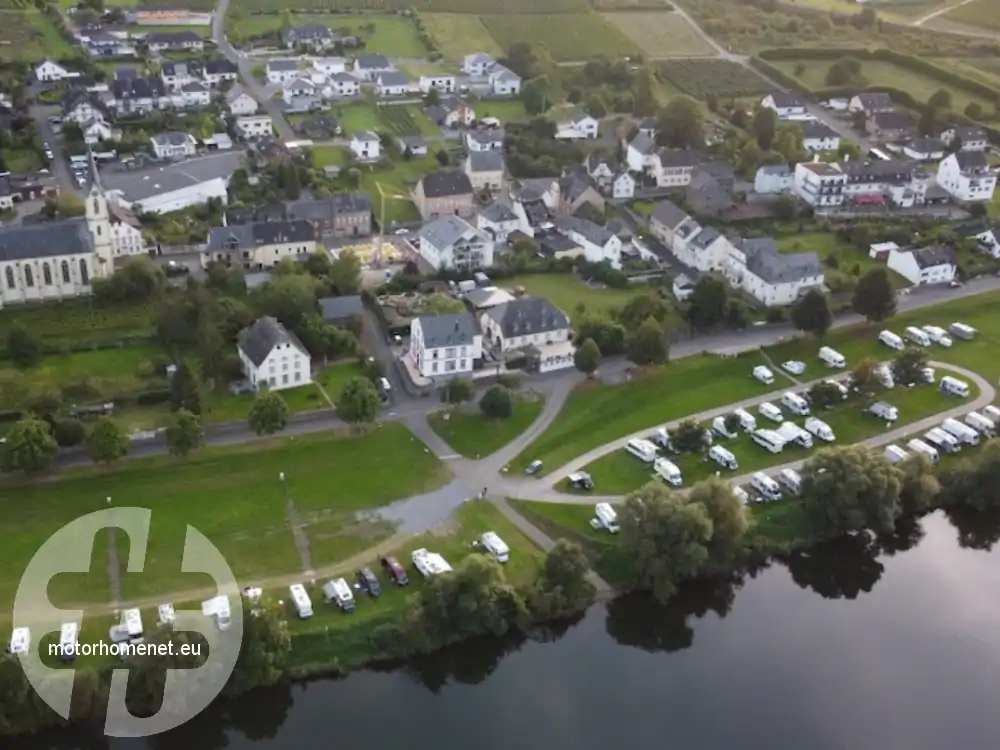 Losnich camper parking Moezel Rheinland Pfalz Duitsland