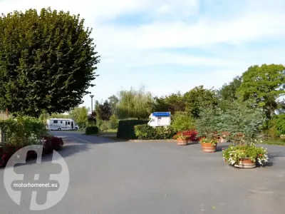 camper parking La Sioule Saint Pourcain sur Sioule
