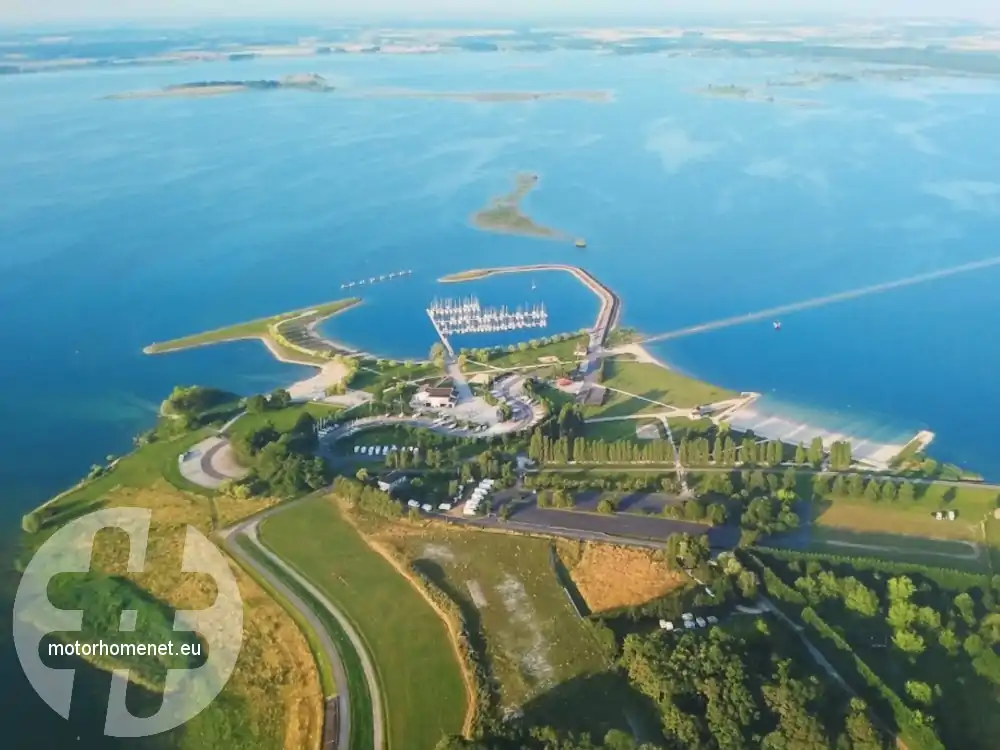 Sainte Marie du Lac Nuisement camper parking jachthaven Grand Est Frankrijk