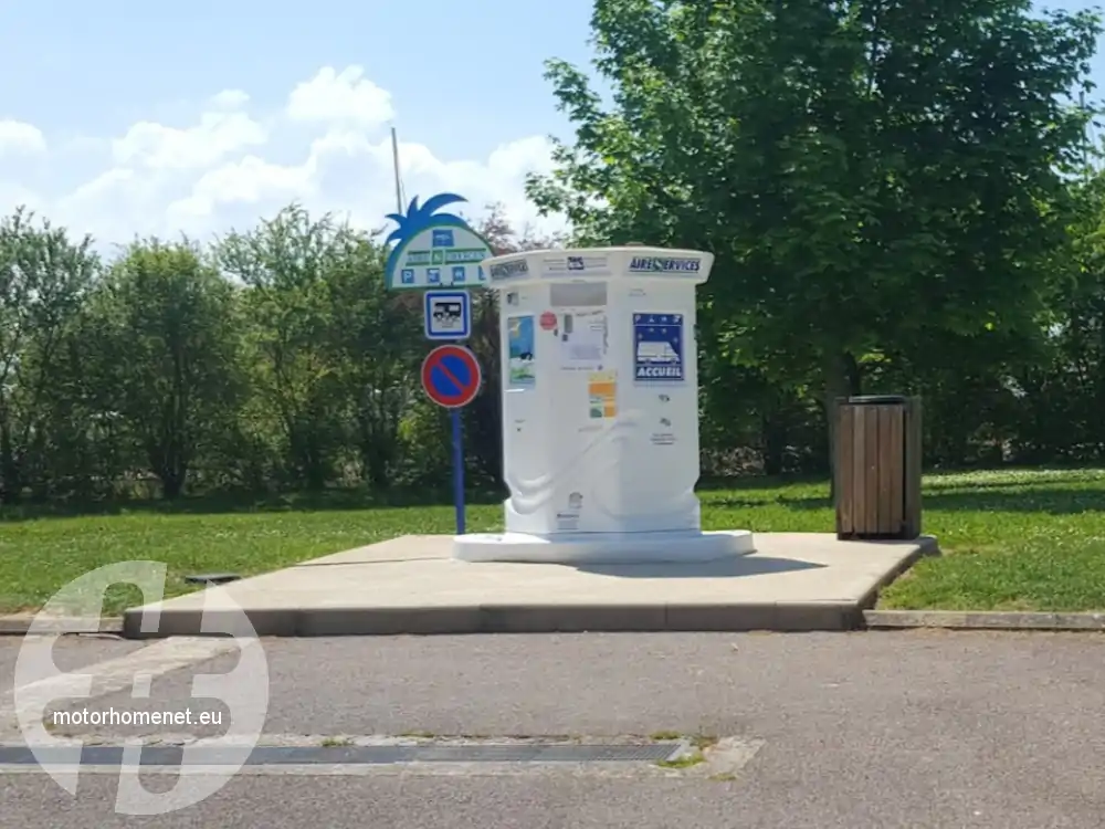 Sainte Marie du Lac Nuisement camper parking jachthaven Grand Est Frankrijk