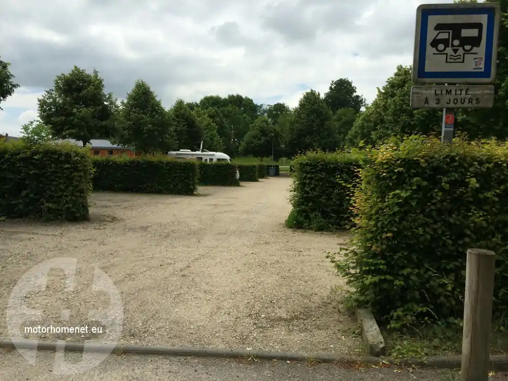 Cleres camper parking sportcomplex Normandie Frankrijk