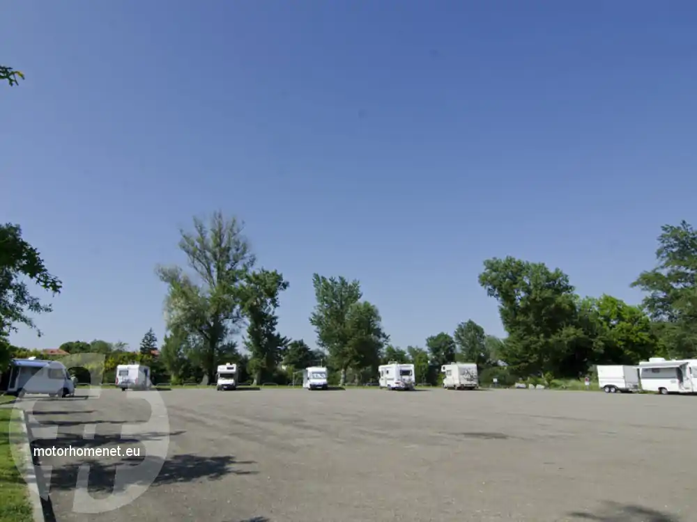 Aire Sur l Adour camper parking Adour Nouvelle Aquitaine Frankrijk