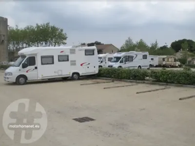 camperplaats parking 4 Aigues Mortes