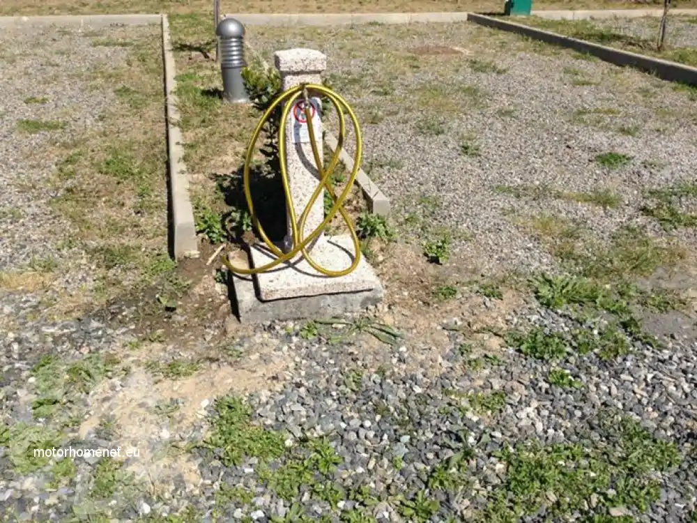 Monterosso-Al-Mare camper parking Liguria Italie