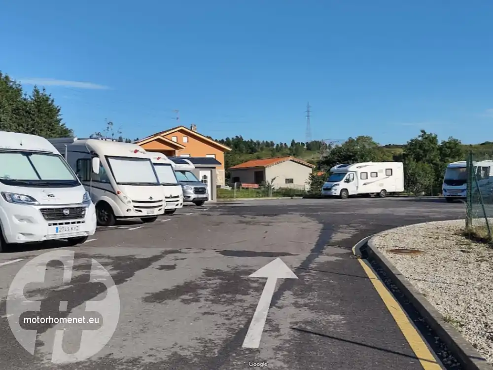 Overo camper parking Trasona Asturie Spanje